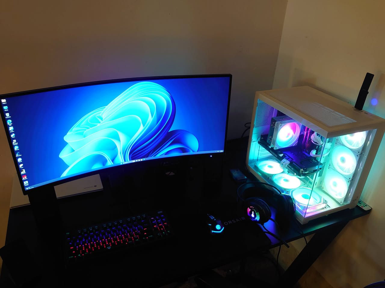 سێت ئەپی کامل بۆ فرۆشتن
مێز و کورسی لەگەڵە

سيت اب كامل للبيع
وياها ميز و الكرسي

هەولێر - اربيل
نرخی - سعر 1130$
CASE
Core i5-12400f
Gigabyte B760M Gaming X DDR4
XFX Radeon RX 6700XT 12GB
G.Skill RipJaws 2x8 16GB DDR4
SSD 1TB NVME
PSU 550W 80+ Bronze
Case SAMA 6 ARGB FAN

Monitor Xiaomi G34WQi
34inch Wide Curve
1440p 2K
180Hz
1ms

Mouse & Keyboard & Headset & MousePad


**إذا كنت صاحب هذا الإعلان وتريد حذفه لأي سبب، رجاءا أرسل رسالة إلى الدعم الفني**