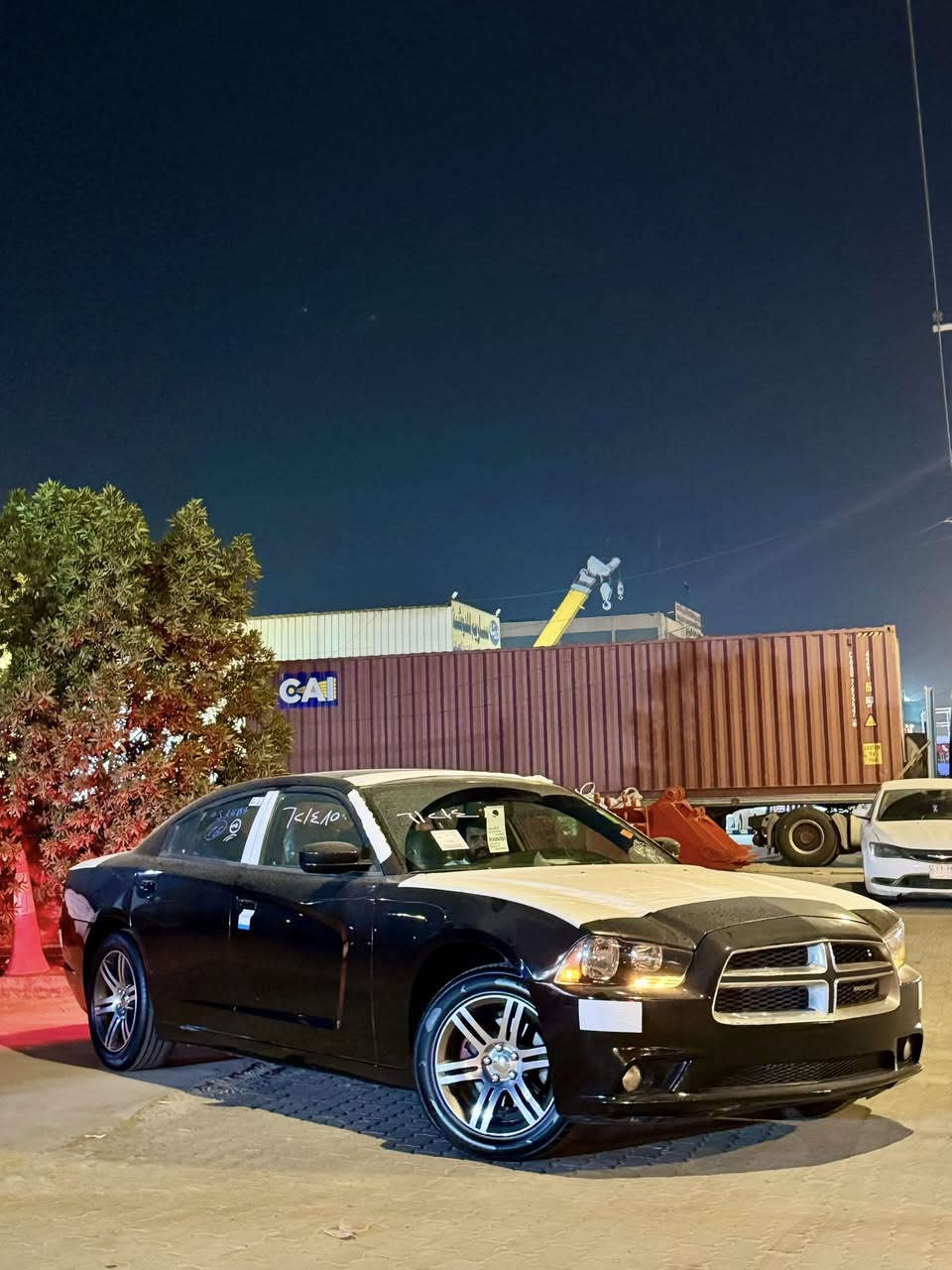 السلام عليكم جارجر 2014 خليجي كفاله من كص وضربه وتبديل (ادوات ادوات ادوات متومه ارقام وسنويه اربيل دولي) 
داخل بيجي مكينه 3600 سياره جديده وجاهزه للخير  ////. مكان سياره بصره 
استفسار اتصل ع ***********
