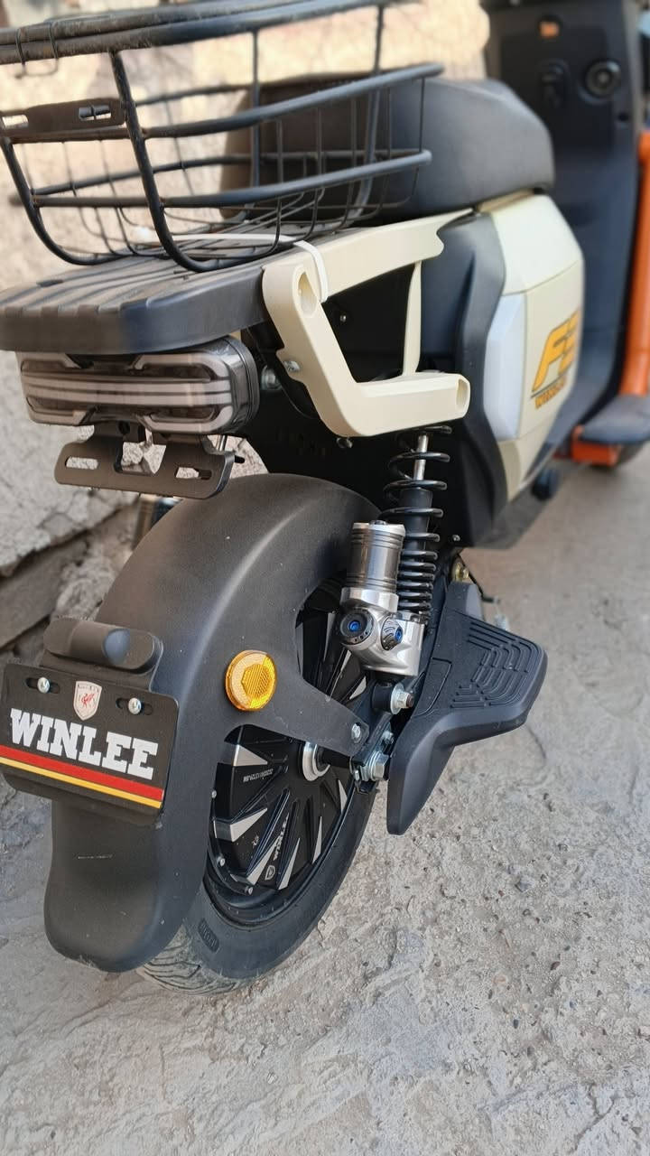 للبيع او مرواس كهربائية بوليسي السعر600الف تلفون ***********
