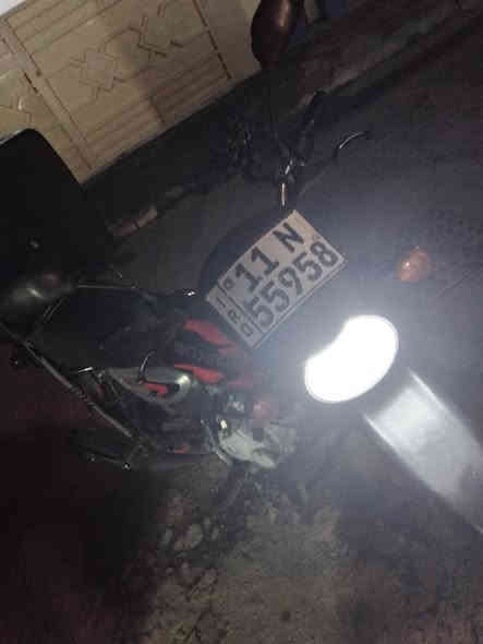 السلام عليكم
بوكسرجبلي للبيع ٢٠٢٣ مرقمة دراجة مابيهة اي نقص كاملة من كلشي مجرد مجفتة مال شركة ٢٥٠٠وبيها مجال حي الجهاد بغداد 
واتس او اتصال ***********
