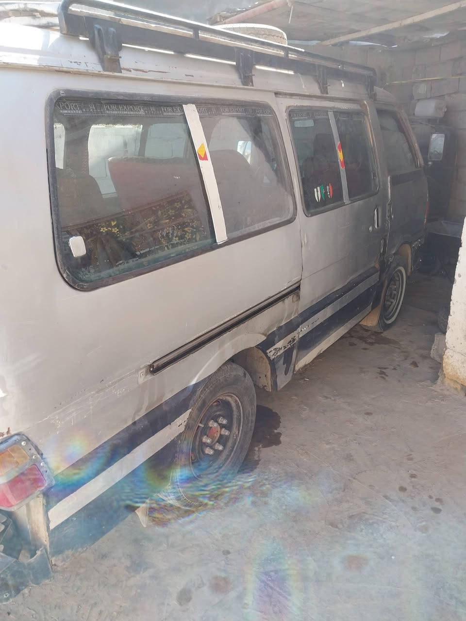 بستا موديل٩٤سيارة جاهزة من كلشي كير محرك اكسل كفالة كشرتهة شوفت عينك تحويل مباشر بس ماعرف شكد مطلوبة هيئة سعر٢٤ورقة للتواصل ***********
