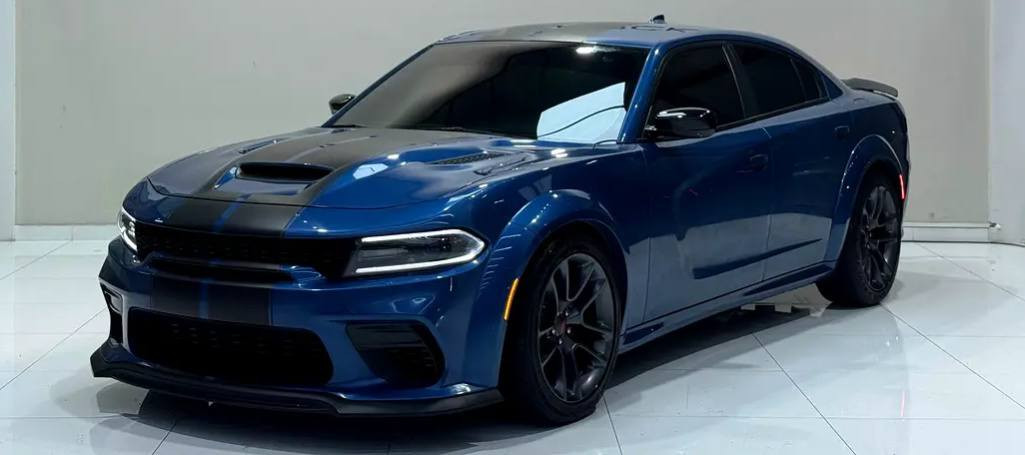 دودج تشارجر 2020 GT
المواصفات: موديل 2020 فئة GT
محرك 6 سلندر
الممشى 96 ألف
فل مواصفات ما عدا الفتحة
رقم بغداد الجديد
نظيفة جداً استخدام شخصي
جاهزة بالكامل ولا تحتاج أي صرف
رقم صاحب سيارة ***********
حادثهه سطحي فقط بنيد + تطبيگ جاملغات فقط تعيير 
٢٢٠ مع مجال بسيط
