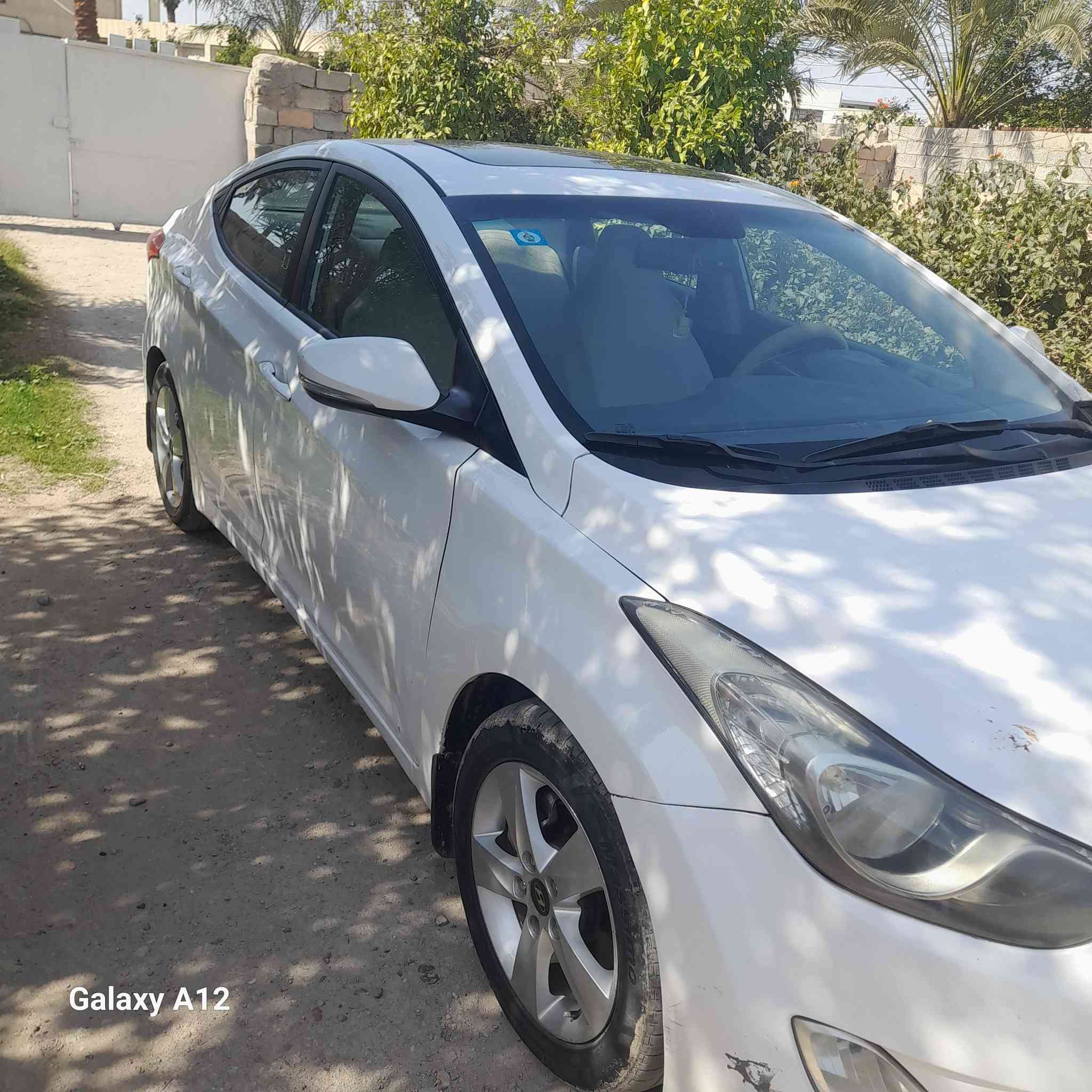 للبيع اللنترا خليجي 2012
حادثها بالعراق تبديل جاملغ 
وبنيد ضربتها باللغد جهة السائق شي 
بسيط وبيها مكانات بارد لاصبغ ولامعجون
مواصفاتها معروفه ميحتاج اذكرها السعر
105 وبيها مجال شي بسيط الشراي يتصل ***********
