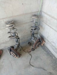 للبيع تواصل 07856149995 واحد شغال نضيف جهة أليمنه........ جهة اليسرة ب...