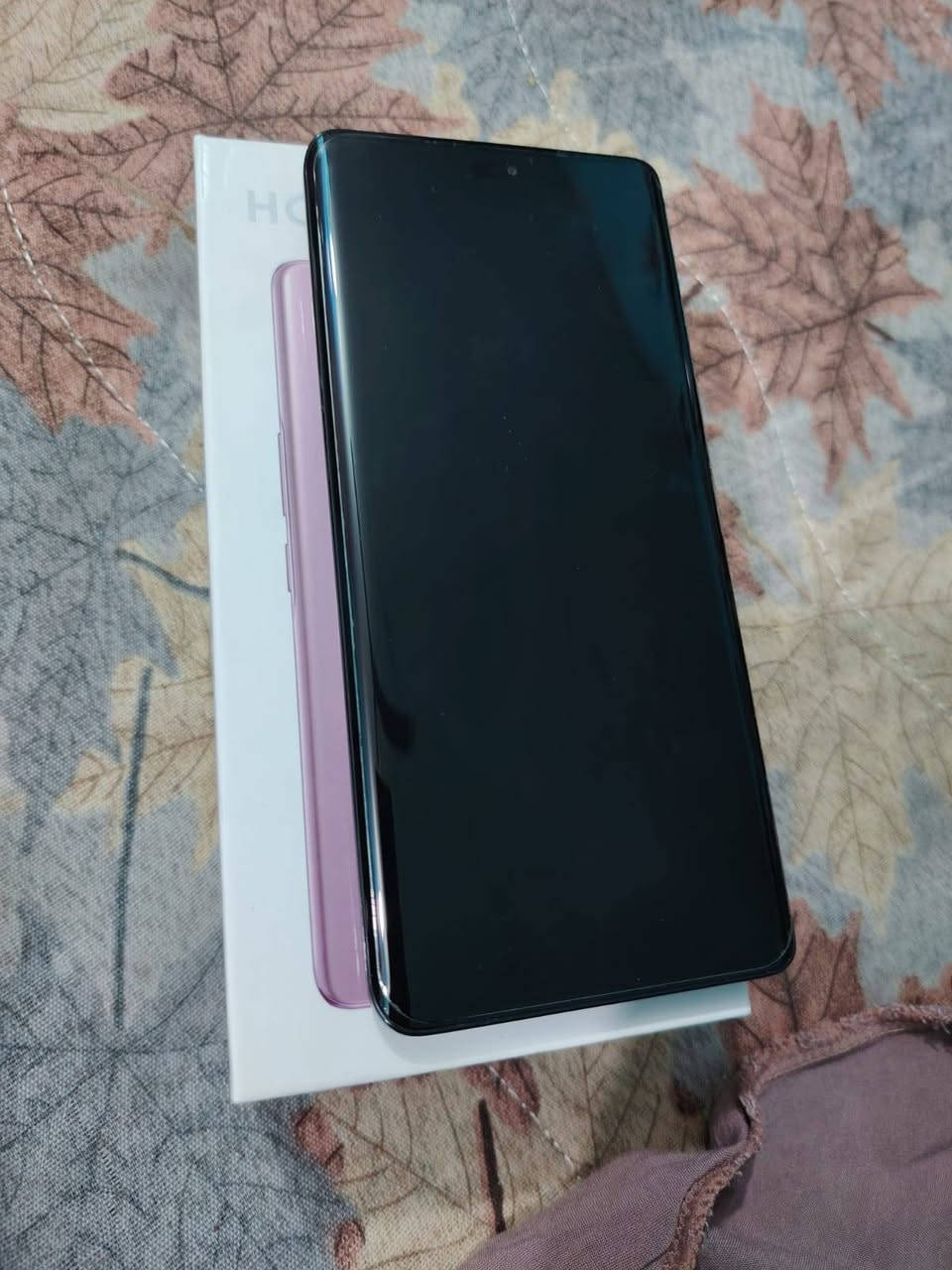 السلام عليكم هونر x9c ذاكرته 256 جديد استخدام قليل مع الملحقات السعر خاص وبيه مجال.


**إذا كنت صاحب هذا الإعلان وتريد حذفه لأي سبب، رجاءا أرسل رسالة إلى الدعم الفني**