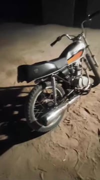 دراجه لبيع أدوات لبيع سعر 400بيه مجال رقم الهاتف 07875193037