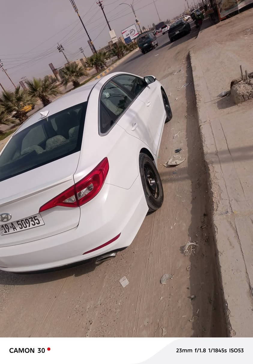 سلام عليكم سوناته وارد امريكي ضربته حافت البنيد بس نفسه مصلح بدون تبديل  السياره كله ليبل واحد صوره الحادث بل منشور رقم كربلاء نكليزي تحويل ثاني يوم السعر 117وبيه مجال للشراي مكينه 2400كير ومكينه جدد حداديه تخم تاير جهازه السياره من كلشي مكاني الدوانيه مركز للستفسار ***********
