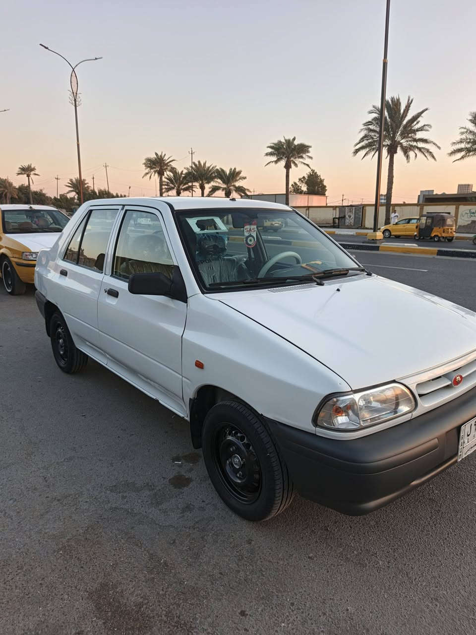 سلام عليكم سايبه للبيع موديل 21  مكينه كير صدر جديد تخم تاير جديد مكفوله من صبغ ضربه سياره بلاديه خير من الله 
سعر 58 اتصل علا رقم *********** مكاني جسر ديالى
