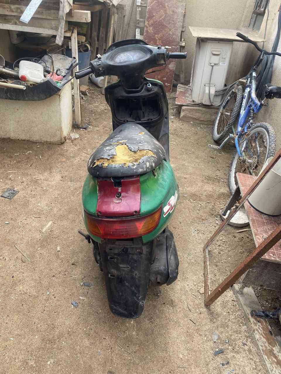 السلام عليكم فراشة للبيع شقالا بس متروكة ابيع كوم حديد والسعر 100هاذ رقمي بي واتساب 0752926819
