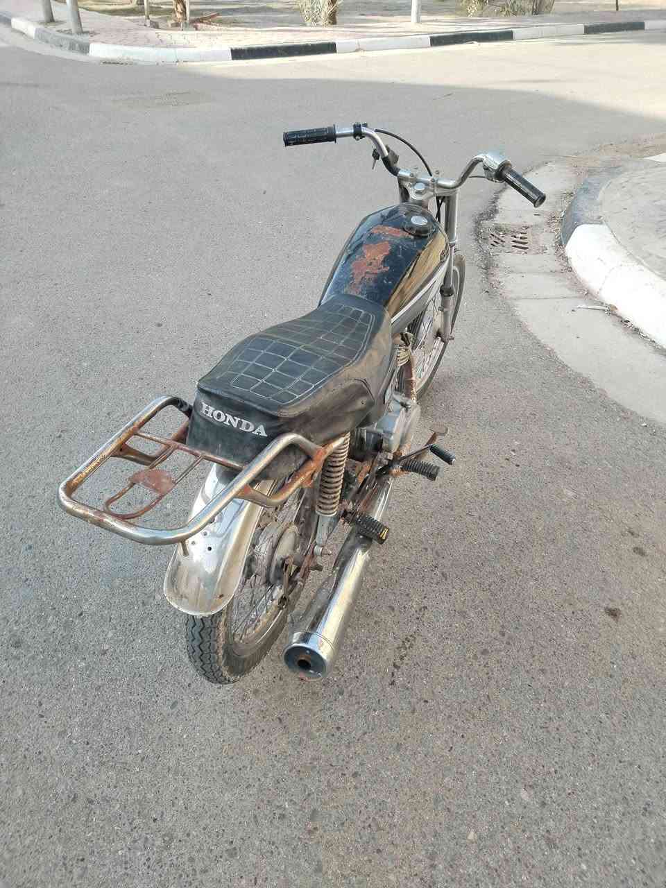 من رخصت الأدمن للبيع دراجه أربعه كير كلك كلك دراجه حلوه السعر 125 موجوده في كربلاء حي الوفاء للاستفسار ***********
