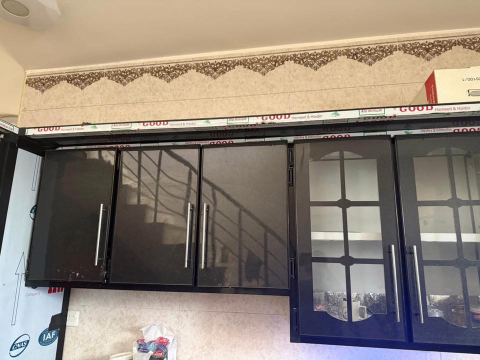 ملحق للبيع 3 متر و 40. 

بسعر مناسب‭

0775 887 6409

‬
