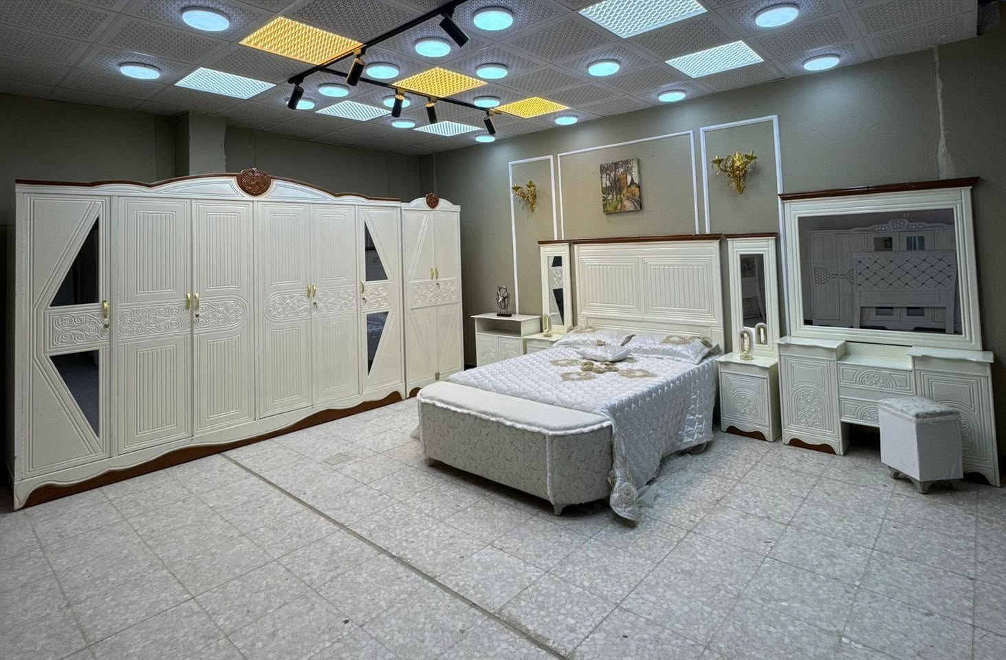 السعر // مليون فقط 😍

🔅تفاصيل الغرفة المرمري  ....

 خارج ٤ملم ام دي اف 🔺
وداخل معاكس ٣ملم 
صبغ حراري  درجة اولى 

عدد القطع  ٧ قطع 😍
🔺1 //جرباية  قياس  ١٦٠ × ٢٠٠ 
🔺//ميز جانبي ايسر قياس ٥٠
🔺2// وميز  جانبي  قياس ٥٠
🔺3// زاوية ارتفاع مترين عرض ٨٠
🔺4// وميز بلازمه  
🔺5//وميز مراية ارتفاع مترين عرض ١٢٠
🔺6// وكنتور ٦ باب  ارتفاع مترين و١٥ طول ٣ متر و١٥

القطعه الثامنة حسب الطلب شازلون
سعرها ٥٠ الف ❤️

(توصيل مجاني مركز بغداد )
التوصيل يشمل الشد مجاني 🔥
(اطراف ٥٠)
باقي المحافضات حسب البعد
شازلون سعرها ٥٠ الف
شازلون مخزن ٧٥ الف


**إذا كنت صاحب هذا الإعلان وتريد حذفه لأي سبب، رجاءا أرسل رسالة إلى الدعم الفني**