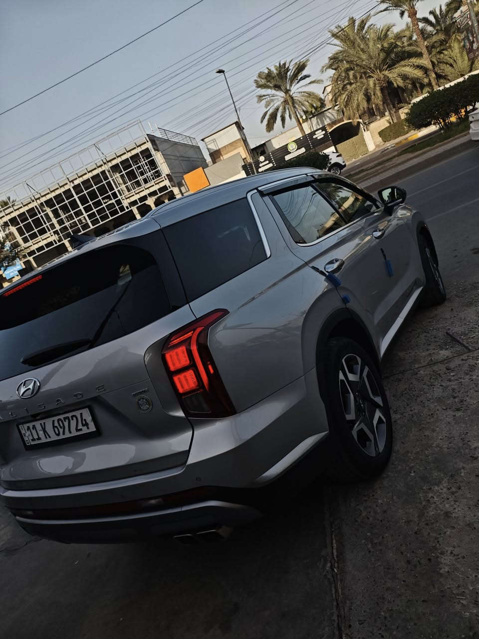 بلاسيد موديل 2023 وارد امريكي صور الحادث موجودة، رقم الموبايل: ***********
الموصفات : 1 - بصمه و تشغيل عن بعد

2 - فتحه بنورامه امامي 

3 - ساید بريك بصمه

4 - شحن هاتف لا سلكي

5 - تحديد مسار و کروز سرعه و شفتات ستيرن

6 - رادارات 360 درجه حول السياره 7 - نضام التحذير من السيارات و اي جسم اقرب من عند السياره

8 - نضام التوقف الذاتي

9 - نظام اوتو auto hold 10 - نظام الاطفاء الذاتي عند التوقف التقيل صرف الوقود 11- منافذ USB امامیه و خلفيه في المقاعد

12 - كشنات ستار كهربائي و تدفئه کشنات

13 - تبريد مرکزي

14 - ماوس تغير وضعيات القياده

15 - دعم ar play

16 - سبعه راكب كشنات VIP منفصل

17 - جنطه شفط كهربائي

18 - لايتات زنود LED

فولل مواصفات

سونار موجود وفحص كامل.
