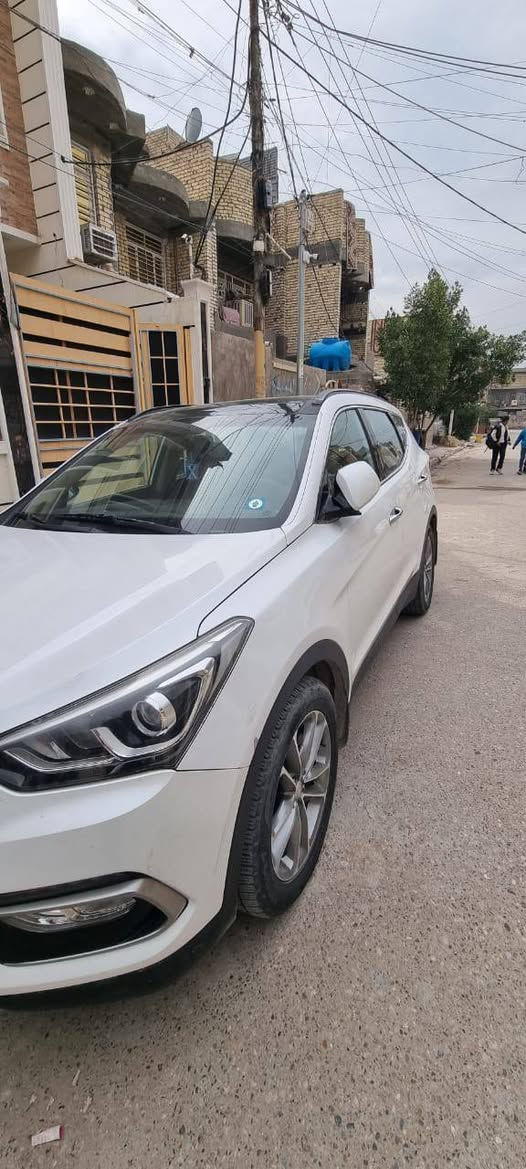 السلام عليكم مطلوب مراوس فقط
سنتافي 18خليخي مكفولة كفاله عامه بيه فقط تكحيل به خشم البنيد فول مواصفات شاشه كامره تلاث قطع تبريد
تسخين وتبريد المقاعد 7راكب مكينه 6سلندر 
مكان السياره بغداد 

 ‏‪***********‬‏
