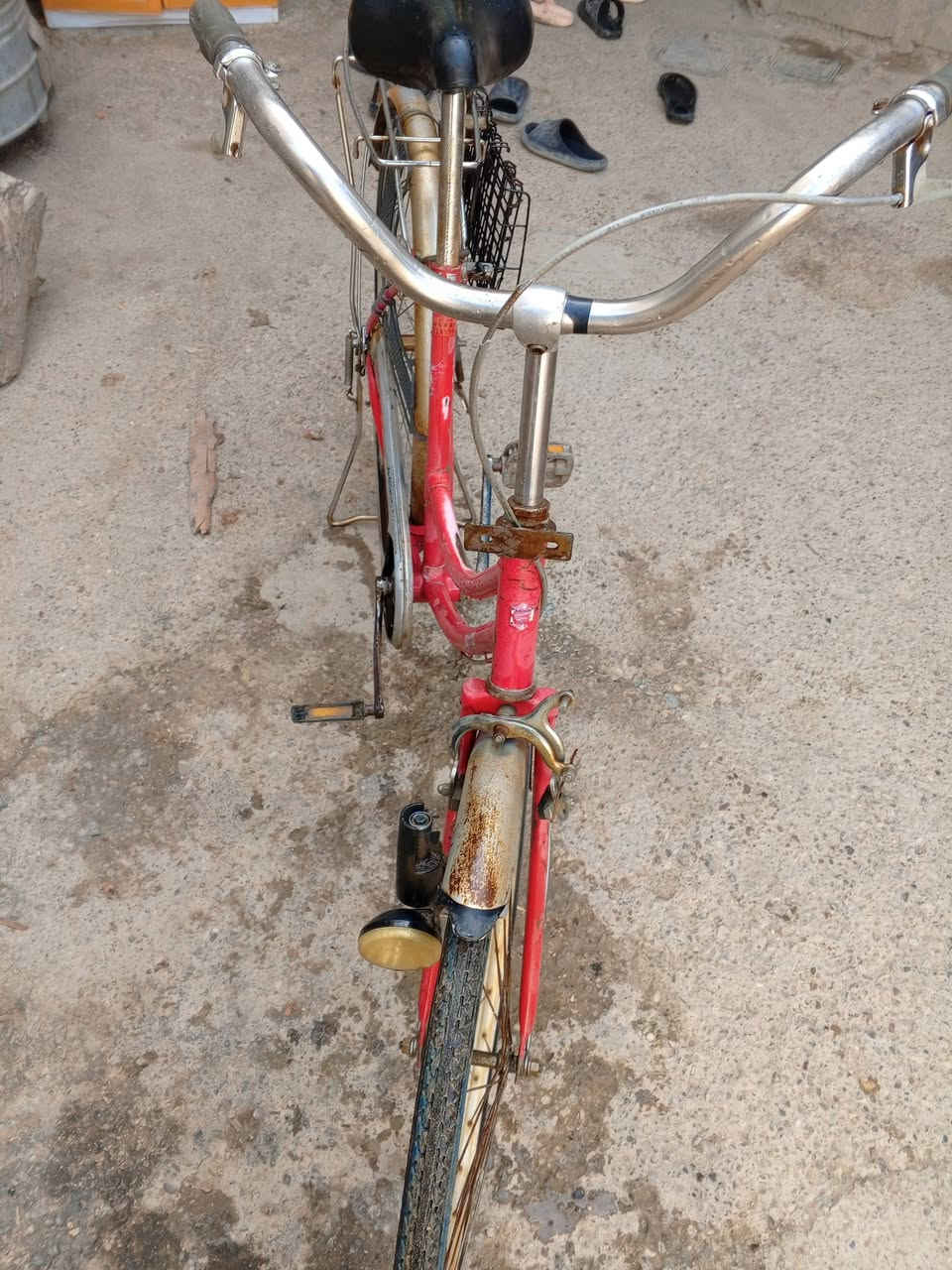 السلام وعليكم بايسكل للبيع السعر 50 وبي مجال الاتصال على الرقم ***********
