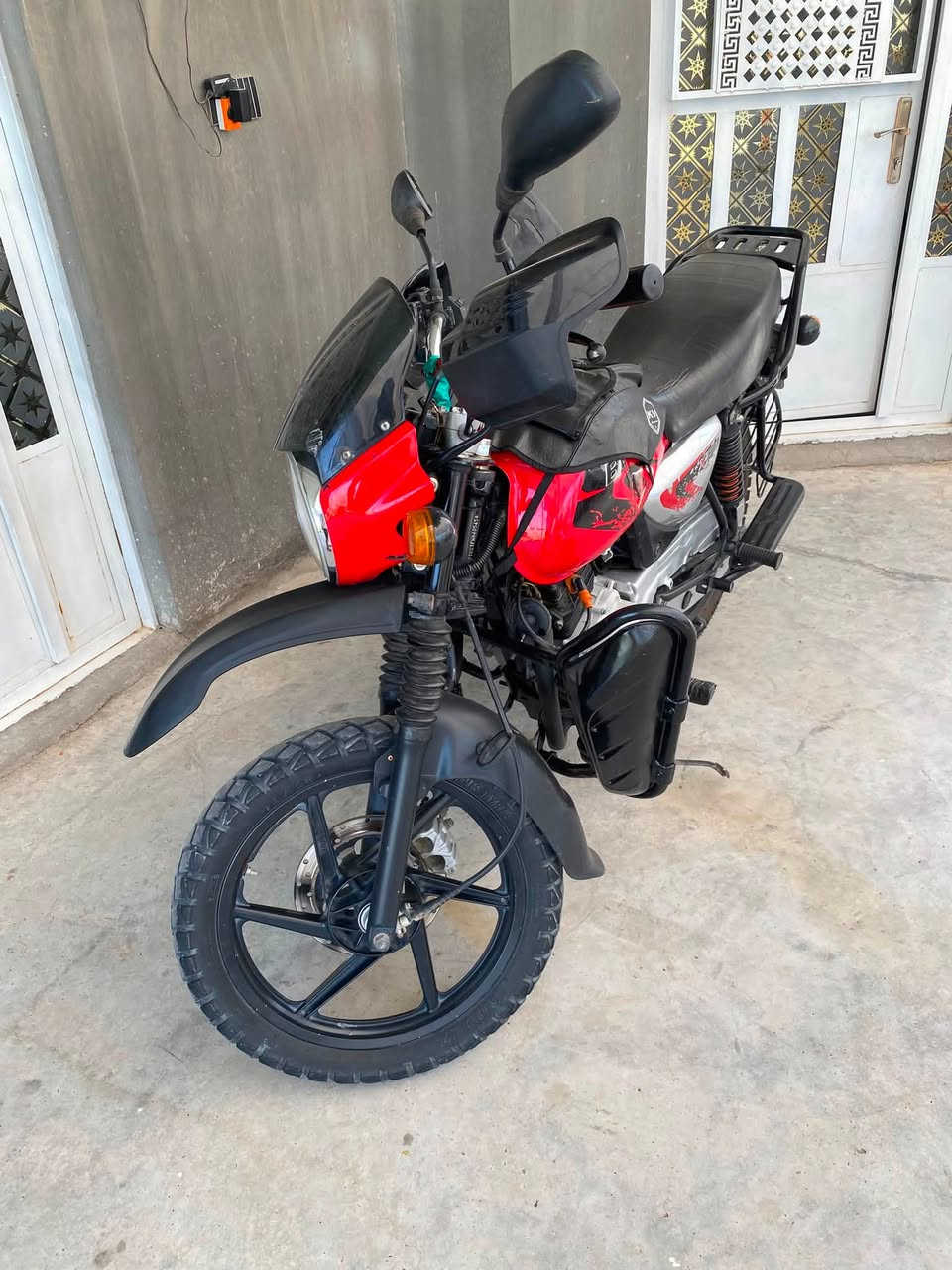 بوكسر موديل 23 رقم بغداد عربي سنويه انكليزي  تحويل ثاني يوم مكان بغداد تقاطع نهروان ((تجفيت شركة  ))  تانكي بي خسفه *********** السعر 2100 وبي مجال حك جيه
