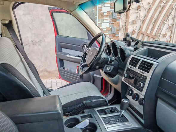 دوج نترو ٢٠٠٨ بلادية سنوية مجددة باسمنا تحويل مباشر جاهزة مكينة گير تخم تاير تبريد تدفئة بيع او مراوس بنيسان باتفندرالسعر ١٠٠ وبيها مجال بسيط مكان السيارة واسط قضاء الاحرار للاستفسارالاتصال

 ***********
