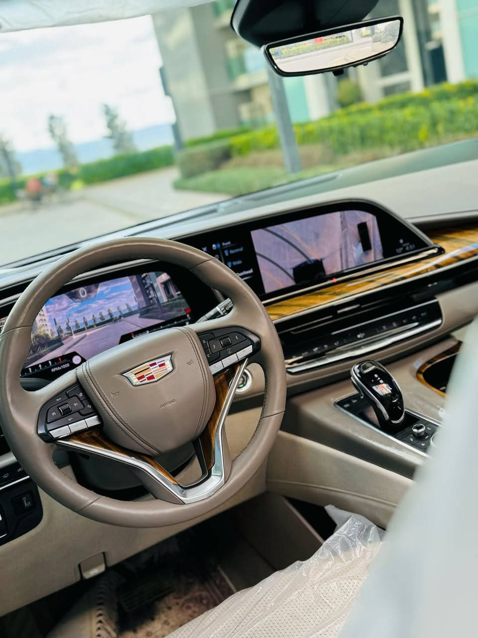 بۆفرۆشتن. 📦🤍📦للبیع

كاديلاك اسكاليد (2021) 600 Esprisso ١/١  
خلیجی سفری شەریکەی مەنصور زەمانی دوەلی 
ماوەی ڕۆیشتن : ٦٩ هەزار کم هەردوو بەصمە و سەماعە و گاعی و کەتەلۆکی ماوە .... 
قەبارەی بزوێنەر : 8 بستۆن 6.2 

سعر /في التعليق يتم الرد فورا على المسنجر ✍🏻

نرخ/ لە کۆمێنت بنوسە یەکسەر وەڵام دەدەیتەوە 📮

ژمارە مۆبایل : ***********
شوێن : سلێمانی 

هەموگیانی بەشەرت بێ بۆیاخ بێ سارد و شوخت سەیارەکە لۆک لۆکە و لەسەر دەقی شەریکەیە و نموونەیە لە جوانی ..
گێڕو مەکینە بەشەرتی یەک مانگ نەکراوەتەوە سەوت و دوکەڵ و بوخاری نیە بەشەرت ..

مواسەفات ١/١ فوول ئیسبریسو سەقف شامواو ٣٦ سەماعە 
سەقف شاموا -دۆسە کارەبا -  ٣٦ سەماعە - دەرگا شەفت - پانۆراما - کوشن مەساج - کوش سارد و گەرم - کوشنی دواوە سارد - هەردوو کوشن خەزن - بەصمە - شەغال - ٤ شاشە - ٥ کامێرا -  سندوق کارەبایی و شەق - ڕاگری نشێوی - کامێرا 360 - ڕاداری هەر ٤ لا و پێش و دوا ڕاداری ئاوێنە ڕاداری خەتی جادە و سوکان خۆیی لێی ئەخوڕێ حەساس - ٥ بەسمە - دیاریکردنی خێرای - هەستەوەری باران - ٤شاشە - سیستەمی کلیلی زیرەک - کۆنترۆلکردنی پلەی گەرمی ئۆتۆماتیکی - یاریدەدەری ستۆپ کردن - کوشن کارەبایی -  لایت لید - کۆنترۆڵی تراکشن  - داتا شۆ - سوکان هیتەر - داشبۆرد شاشە - روناککەرەوەی ژورەوە - سستەمی ئایفۆن - شەغال - 4x4 - 3 مەقعەد - رادار - بارگاویکردنی بێتەل - بلاجکتۆر و زۆر زۆر مواسەفاتی تر .. 

٤ تایەی سفری شەریکەی بۆ بەستراوە 
سەنەوی ڕەقەم هەزە هەموو شتێکی تازەیە
