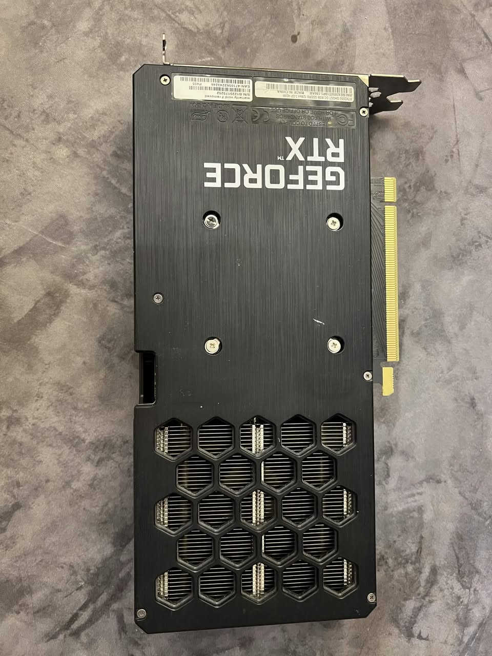 RTX 3050 GHOST OC 8GB GDDR6 للبيع كرت شاشه 

 المكان بغداد منصور تجي و تفحصه او تاخذه وتفحصه على ضمانتك

اختبارات الكرت بالصور 

( الكرت فاتحه ب ايدي ابدله معجون )

السعر : 200 او مراوس ب 2060 و انطيك فرق


**إذا كنت صاحب هذا الإعلان وتريد حذفه لأي سبب، رجاءا أرسل رسالة إلى الدعم الفني**