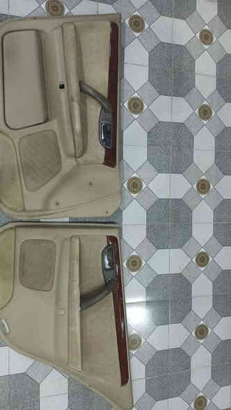 السلام عليكم  بطاين جنون  تخم زيرو لون بيجي ٦٠ الف قفل مكان البصرة الاتصال ***********
