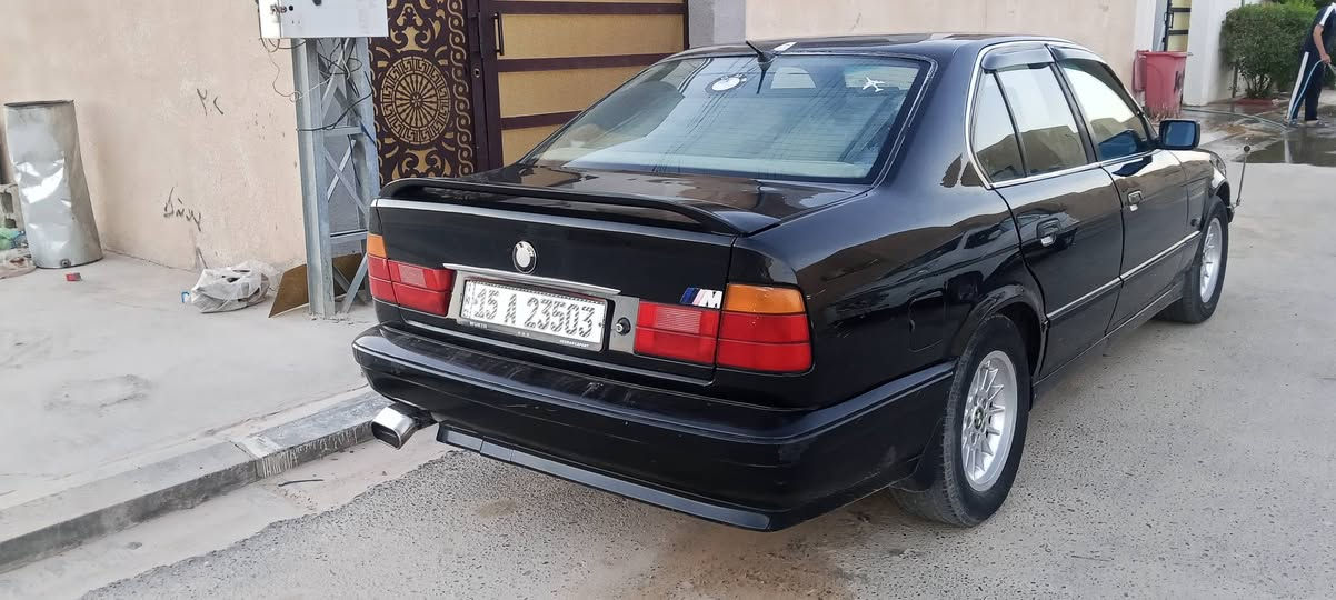525 موديل 1994
محرك مسكر 
رقم انبار مشروع وطني 

تبريد ثلج 
صدر جديد 
بردة كهرباء 
كشنات m
بجم عريض 
سيارة بدون اي نقص 
غرفة جديدة
 بدون ضربة 
سعر 57.
مكاني تكريت ***********
