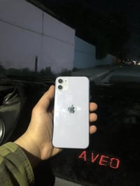 آيفون ١١ • ٦٤ • شاشة مبدلة