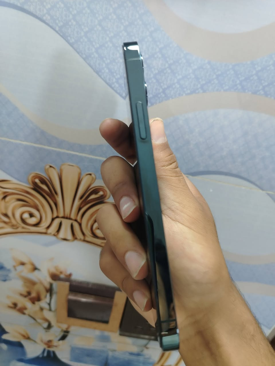 ايفون 12برو صغير
جهاز شرط كلو وضع شركه 

جهاز مخذوه على يدي فتحتو بلكرتون

جهاز شرط ضد الماء 

جهاز كرتونو الاصلي شرط مطابق بل جهاز 

ذكره الجهاز 128

بطارية 78 

تك شريحه ويضاف اليه شريحه كترونيه يعني يصير دبل 

شرط ما بدل بي اي شي جهاز 

رقم الهاتف ***********
توصل على واتساب او تصال
