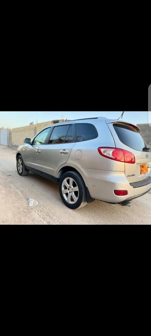 سلام عليكم سنتافي ادوات أدوات مديل2011فول واحد عله واحد سيارة جديدة معنه الكلمه حدادة تخم تاير 7راكب كشنات جلد كاز حصه جميع المحافظات سيارة جاهزه من الدعاميه لدعاميه كصه جنطه مراوس فقط مكاني بصرة***********
