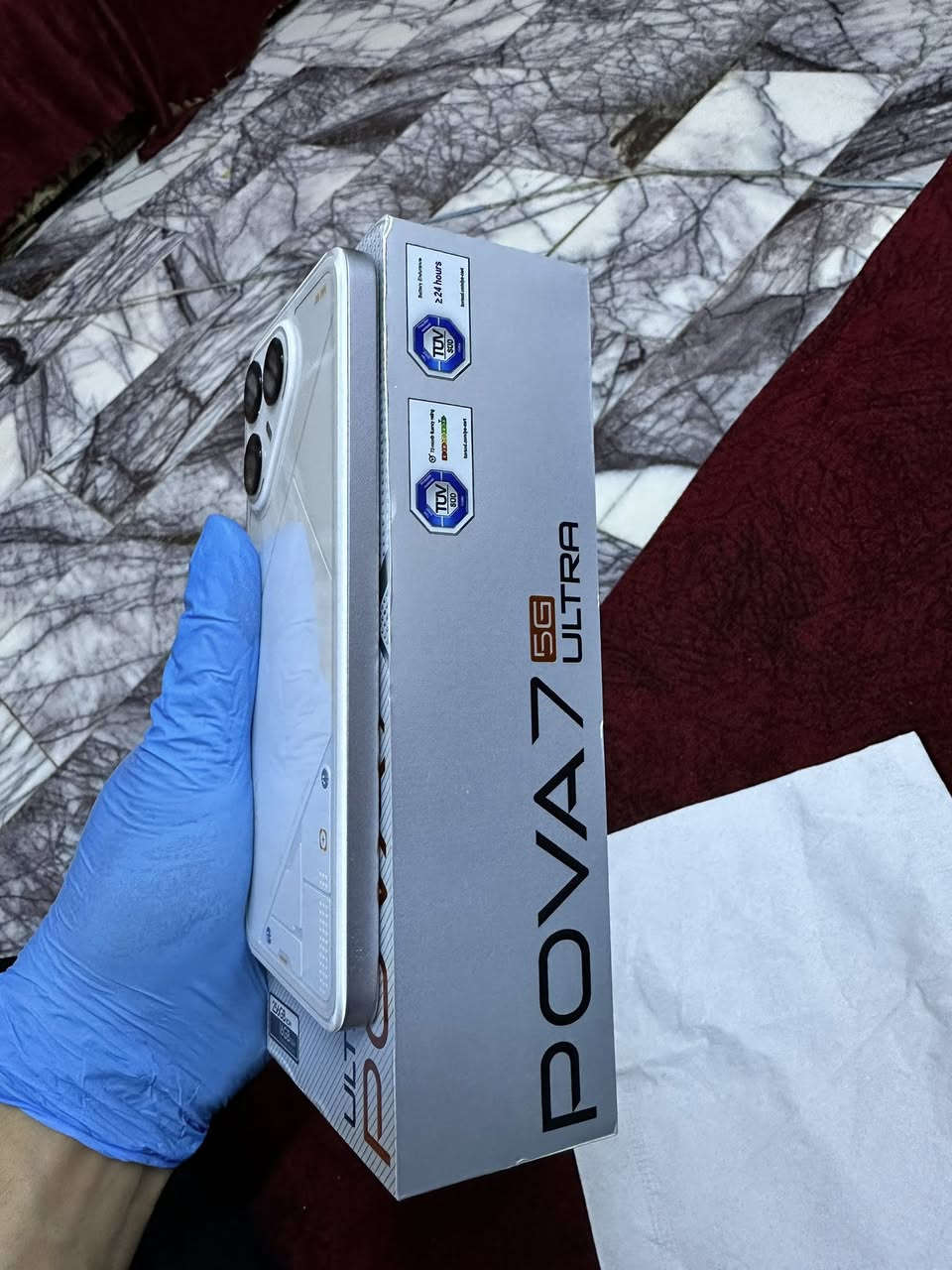 السلام عليكم
جهاز مستخدم Tecno 7 Ultraاوبن بوكس نظافة ١٠٠ بالمية تتوفر وياه كارتونته وشاحنته وملحقاته

نسبة البطارية 100% 
دبل سيم كارت + شريحة الكترونيه
ذاكرته ٢٥٦ جيجا وعشوائية ١٦ جيجا 
سعة البطارية ٦٠٠٠ ملي امب
دقة الشاشة 1.5k بمعدل تحديث ١٤٤هيرتز 
يشغل بوبجي ١٢٠ فريم بالراحة
سرعة الشحن 70 واط سلكي + ٣٠ واط غير سلكي
معالج العاب جبار Mediatic dimensity 8350 

كاميرا ١٠٨ ميغابكسل
الصوت ثنائي يعني ستيريو (دولبي اتموس)

السعر مناسب جدا 300 الف فقط


**إذا كنت صاحب هذا الإعلان وتريد حذفه لأي سبب، رجاءا أرسل رسالة إلى الدعم الفني**
