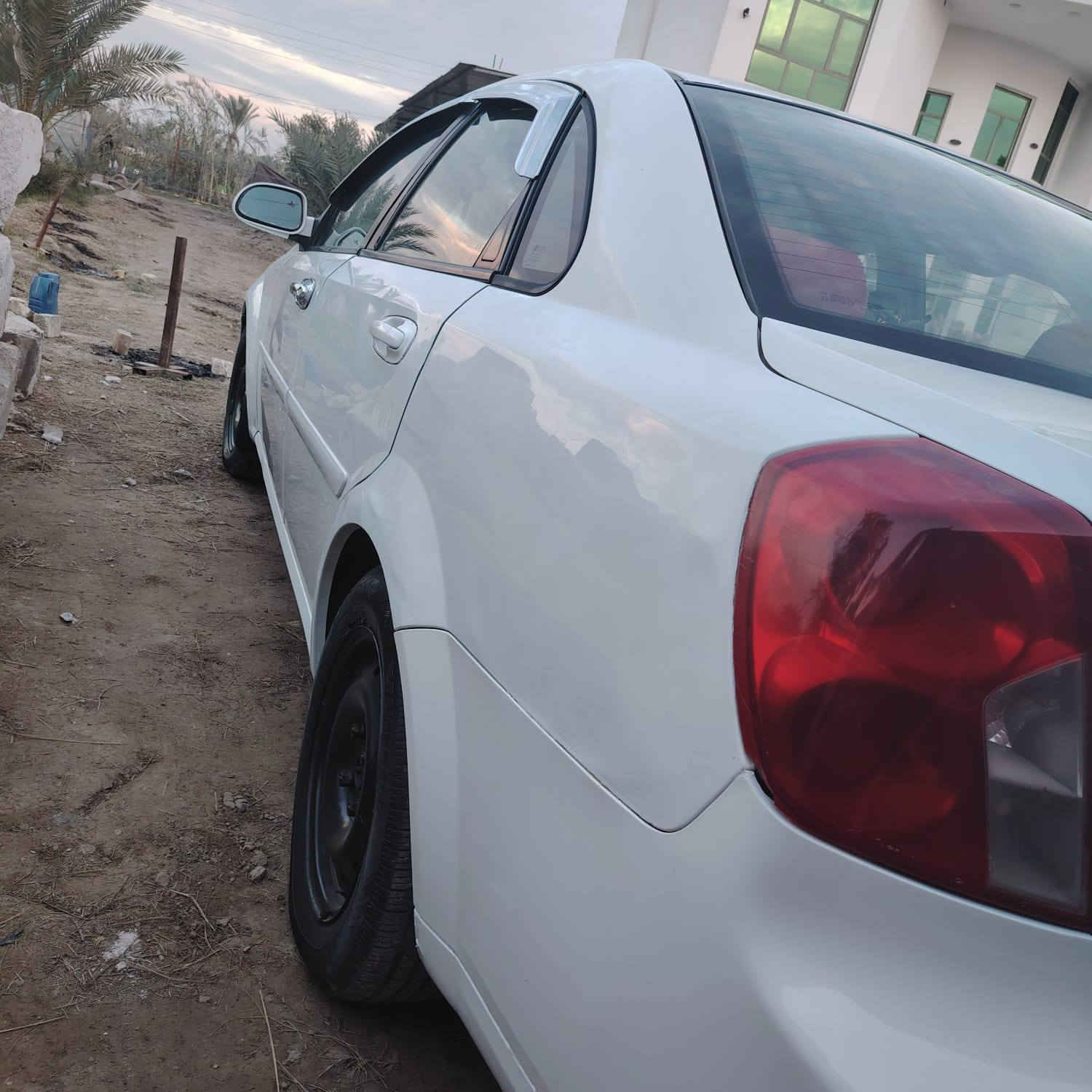 السلام عليكم للبيع رقم قادسيه 2011 سياره جاهزه ماتصرف عليه دينار 80 وبيه مجال قليل *********** مكان السياره بابل
