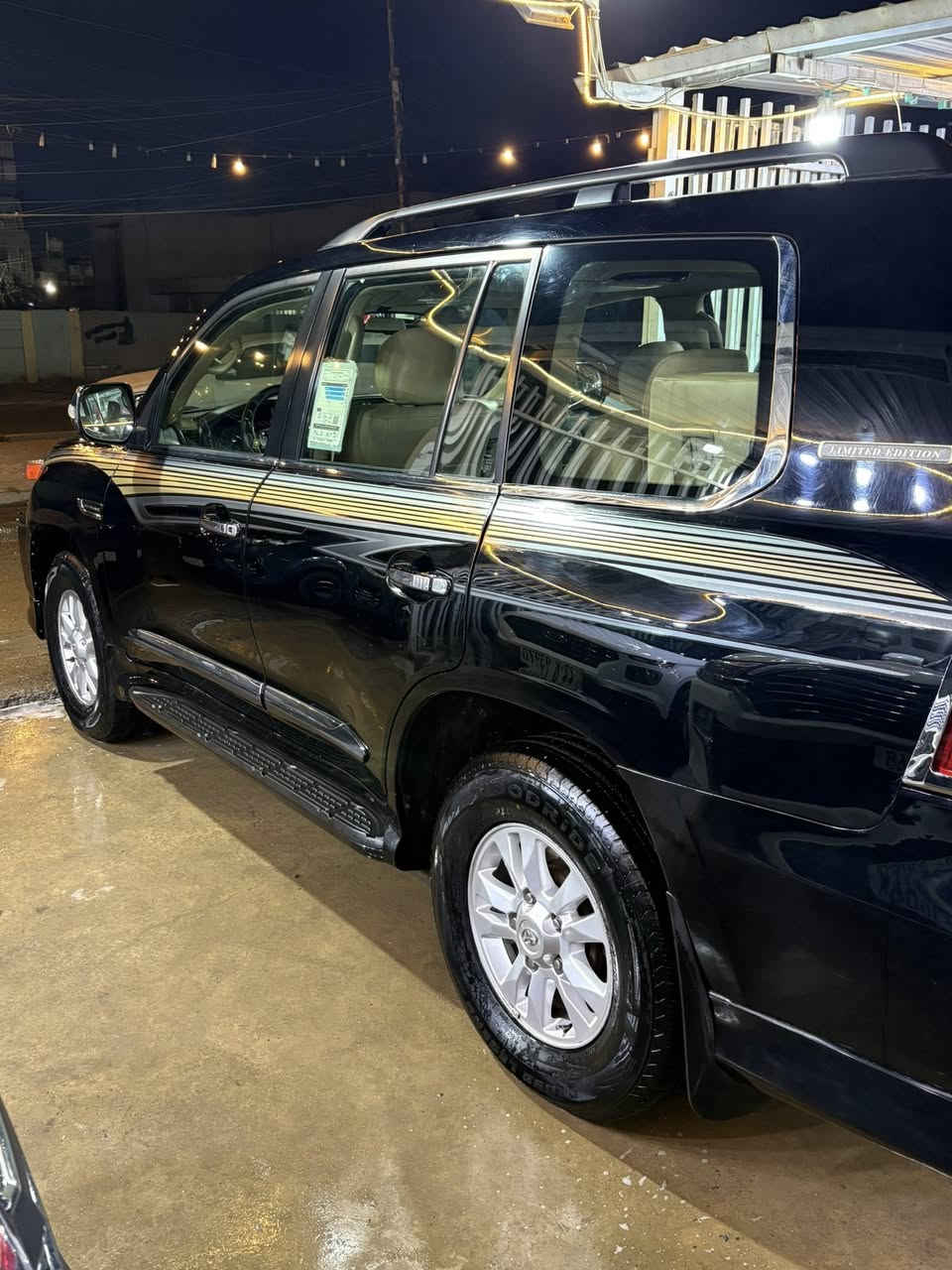 السلام عليكم
سياره لاند كروز للبيع  
فئه البريم 
موديل 2010 
ثمانيه سلندر VXR 4700
كير مكينه حداديه كفاله عامه 
بيها شويه بارد بل جاملغ امامي 
وباب السايق  موجود بل سونر 
اما باقي السياره كفاله 
السعر : 29,000
لتواصل ‭٠٧٧٠ ٩٧٥ ٠٢٤٨‬
العنوان بغداد الجديده
