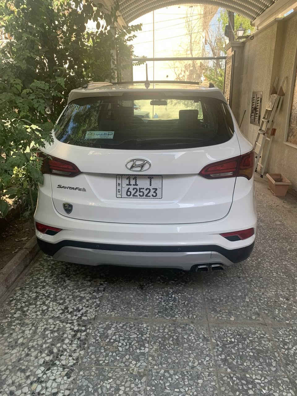 سنتافيا ٢٠١٧ خليجي مكفولة من الصبغ والتبديل
والبارد والشخط جديدة بمعنى الكلمة ماشية ١٢٨ الف كيلو 
محرك ٤ سلندر دوش ٢٤٠٠ 
مواصفات 
بنوراما
تحكمات ستيرن
حساس خلفي 
٣ قطع تبريد 
٧ راكب 
المكان بغداد الكاظمية 
الموبايل ***********
