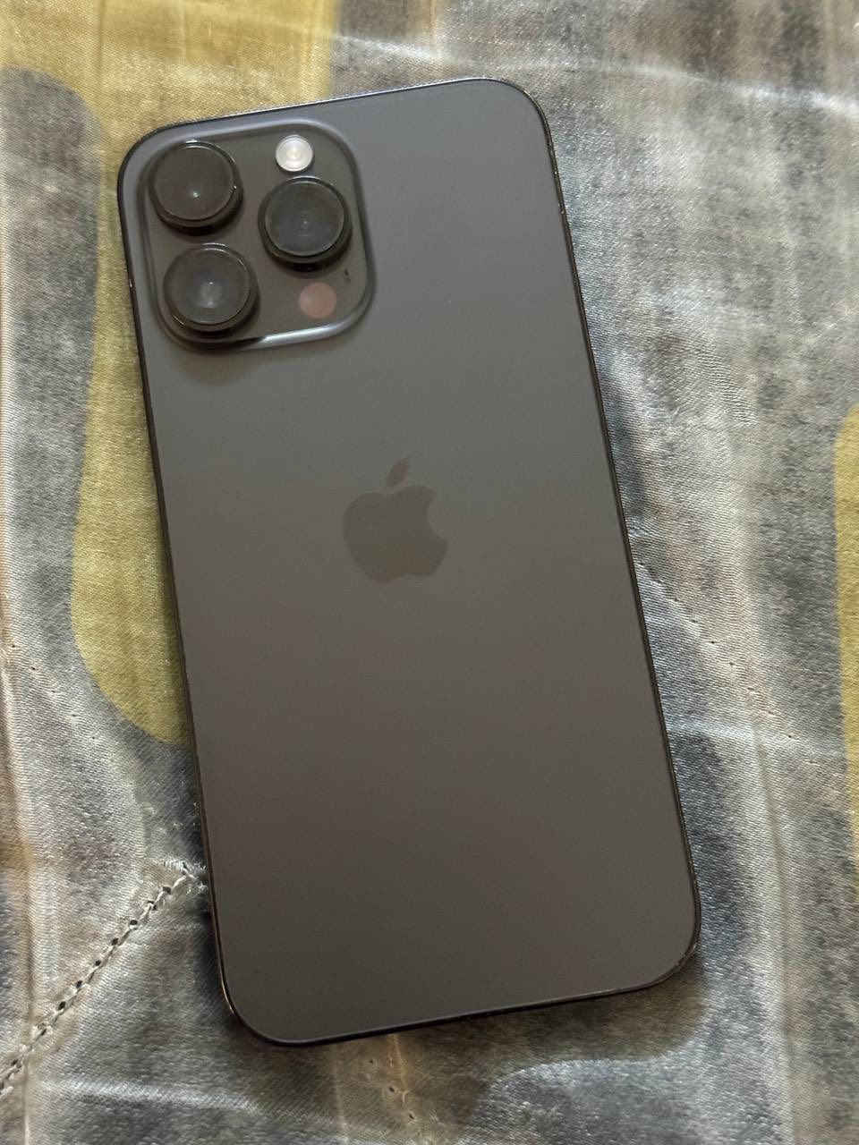 السلام عليكم
ايفون 14 برو ماكس 

ماستر نموذج M 

ذاكرة / 256

بطاريه / 86

الجهاز / مبدل شاشة 

لون /  اسود

المكان / بياع حي لعلام

***********

السعر / مراوس حسب القناعة
