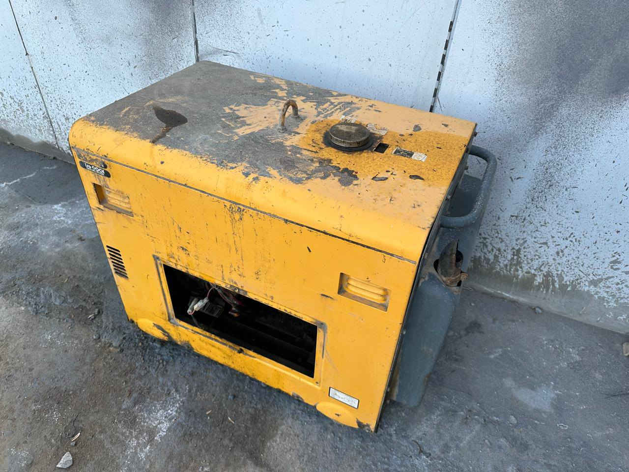 سلام عليكم اخوان مولده كاتم كاز    35انبير  عنوان كربلاء طريق نجف كربلاء رقم العامود 870السعر 550وبيها مجال***********
