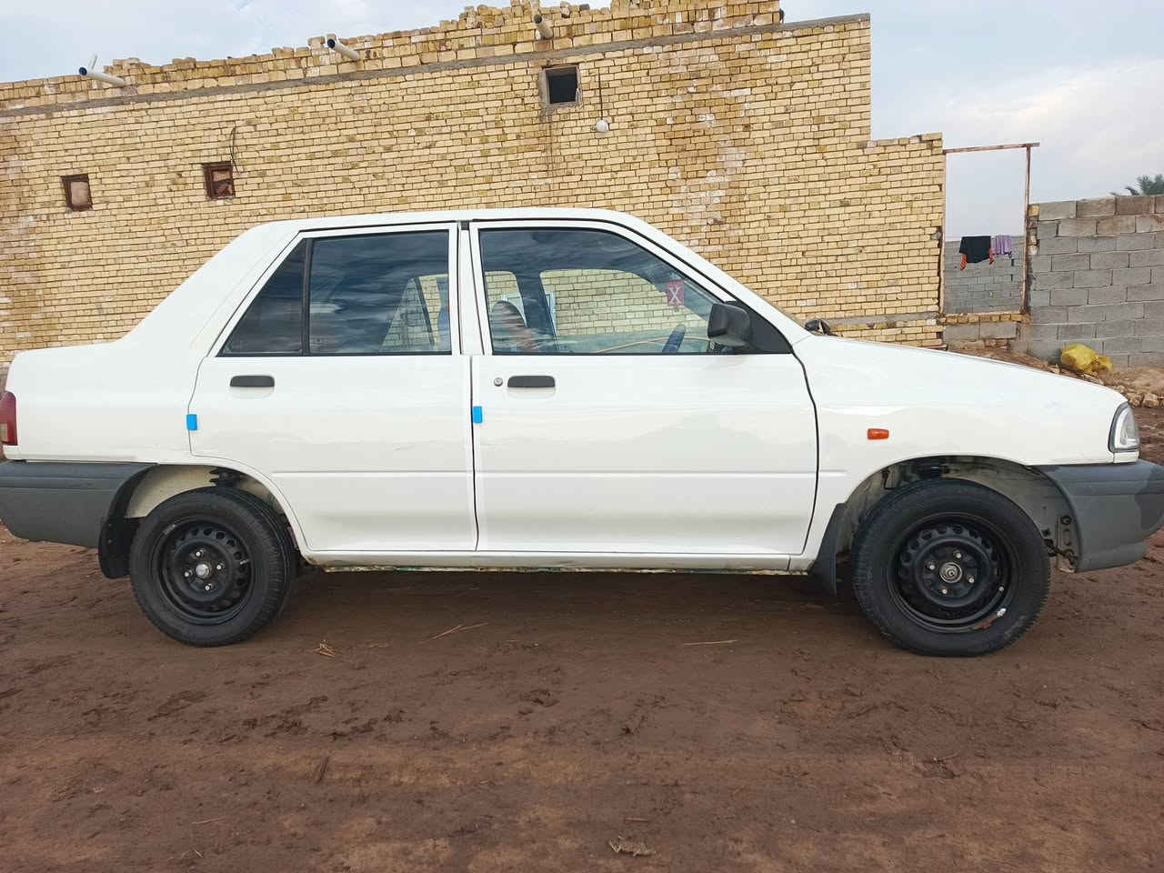 السلام عليكم سايبه موديل 21 رقم بصره انكليزي مكفوله سعر 65 وبيه مجال مكان ميسان ***********
