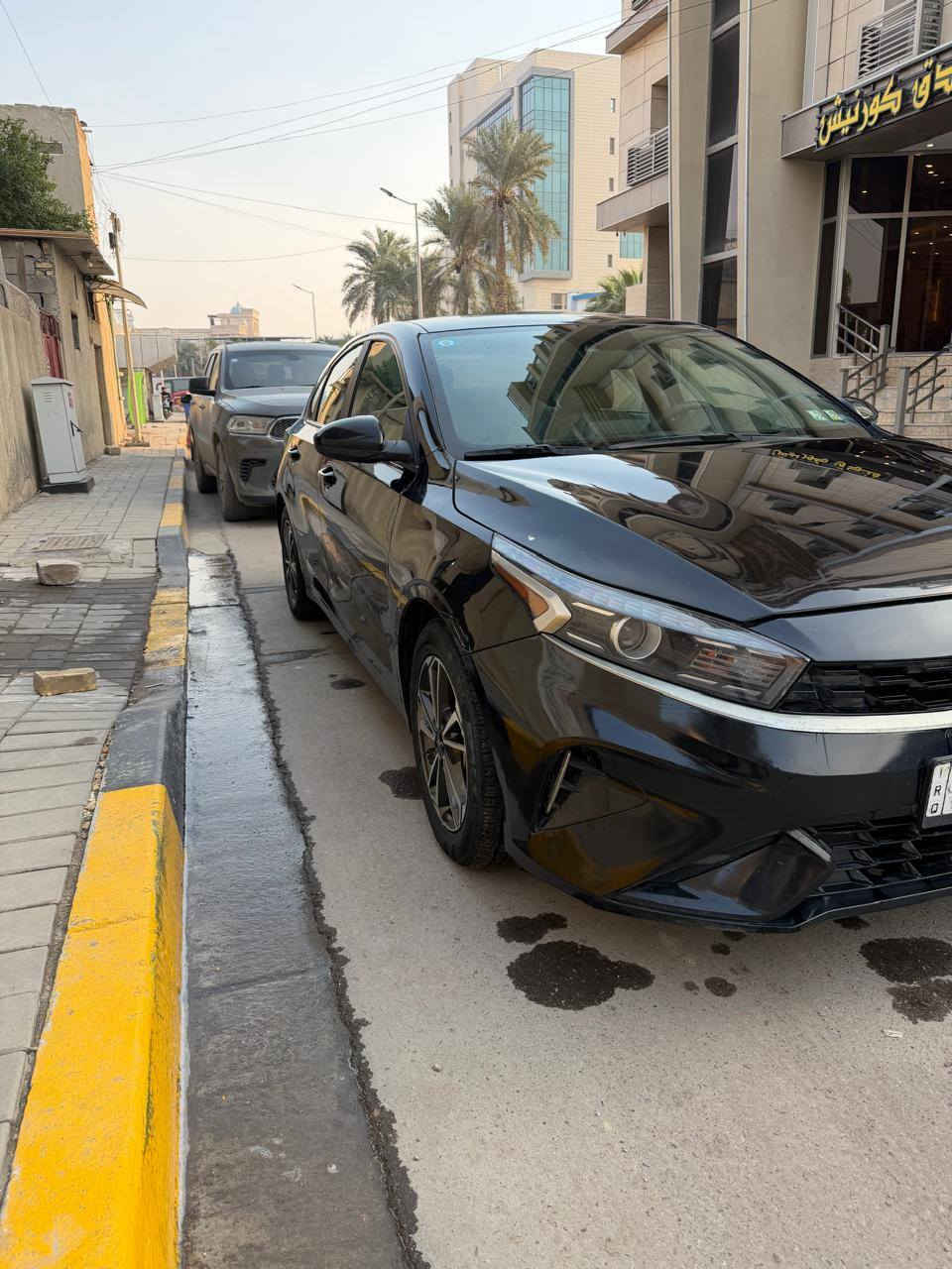 السلام عليكم كيا فورتي 22 وارد أمريكي رقم بصره حره بسمي
ضربتها بل صور
السعر 158$
***********
 العنوان البصره
