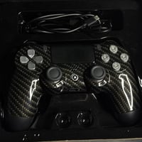 جوستيك احترافي من براند  Aim assist   القطعه بعدها جديده نظافتها كلش ع...