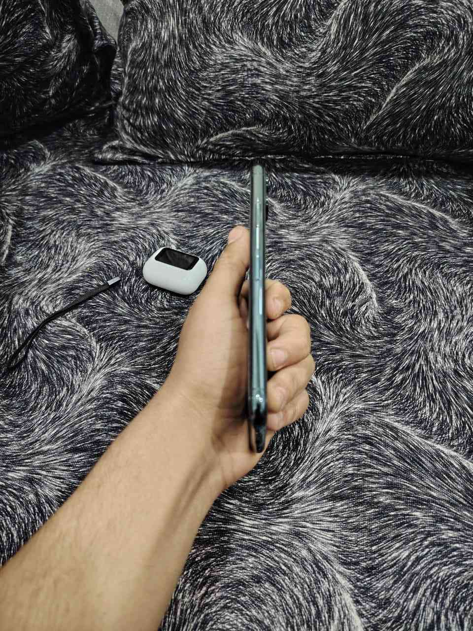 السلام عليكم

Pro max 11 ايفون

ذاكرة 256

بطارية 86%

الجهاز نورمان

فيس ايدي شقال

حيل نضيف الجهاز

قطرا بل شحن 

السعر ٣٠٠بي مجال

مكاني موصل ايسر 

***********

ملاحضا يرهم مراوس حسب ‏القناعة￼
