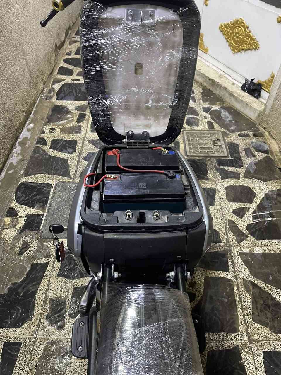 دراجه R9للبيع
موديل 2025
دراجه مستعمله شهر ونص
بطاريات وينلي
36V
جاملغ كاربون فايبر 
 صدر دبلات رياضي اصفر
يدات رياضي اصفر 
ولف رياضي اصفر 
بيه نقوصات كلش قليل 
سعر 450 وبيه مجال 
الاستفسار+964 770 251 7080

‭٠٧٧٦ ٦٩٣ ١١٧٣‬
