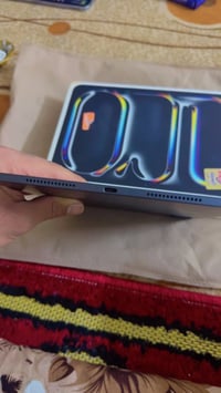 ايباد ١١ برو M4 • بطارية ٩٣% • فلوجة