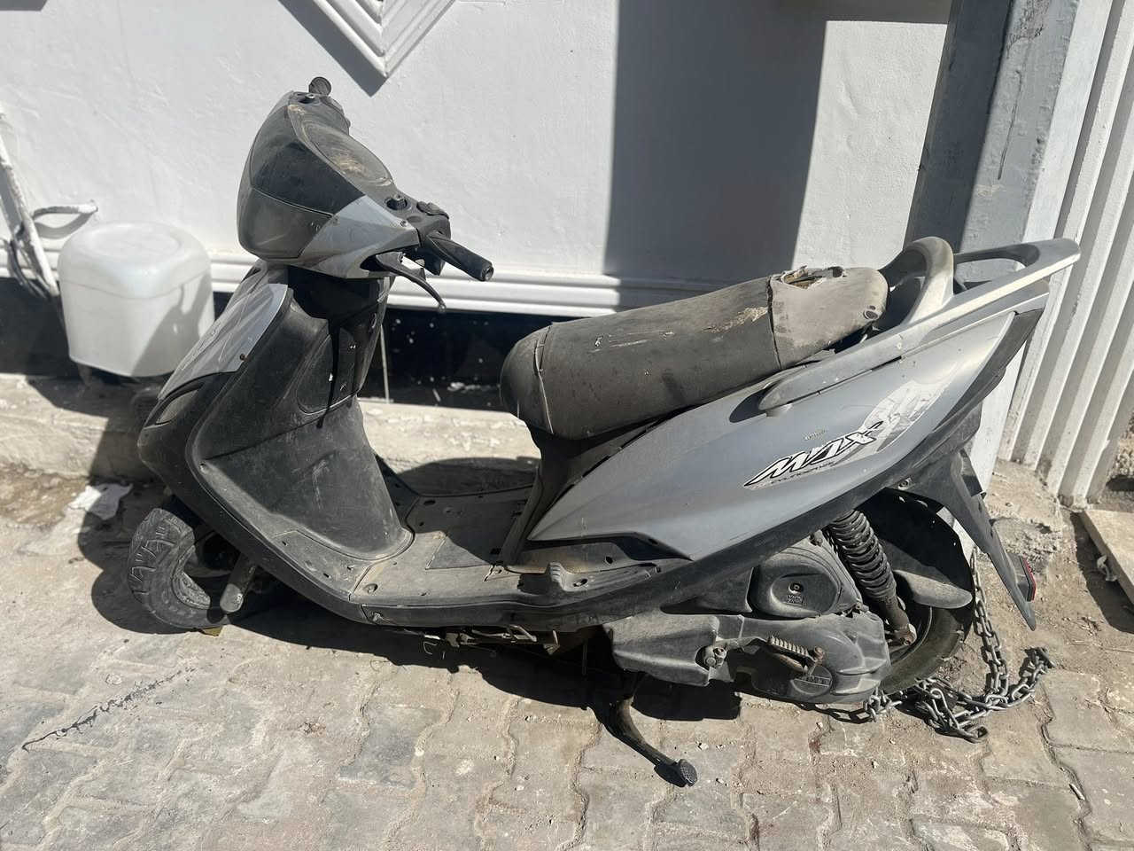 دراجة نضيفة وشغالة للبيع السعر300وبيها مجال مكان بغداد الحرية الاستفسار الاتصال ***********
