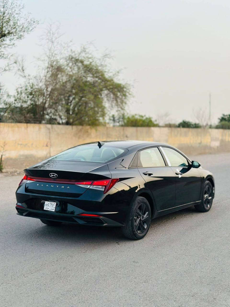 سلام عليكم النترا ٢٠٢٣ 
مرقمة بغداد بسمي حادث باب وجاملغ وبنيد صور الحادث موجودة ماشية٥٠ رادار جانبي وامامي توقف ذاتي تحديد مسار لايت ٣ عدسات  تحكم ستيرن جهتين ويل كب تخم تاير جديد مكاني بغداد السعر ١٣٠ وبيها مجال *********** Colombo, Sri Lanka
