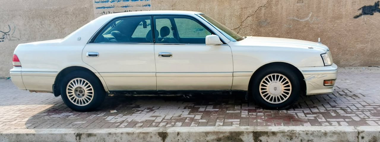 راس الثور فلات رقم أنبار كصتين سياره مداور شوكت متريد ابولوكاله بلنبار وراعيهه الاصولي بناصريه.  سعر سياره72وبيهه مجال بسيط مصفره غرامات جاهزه من كلشي كهربائيات تبريد مكينه كير كله شغال وحلو بس حدايتهه 80%100لباقي كله حلو وزين مكاني نجف ***********.
