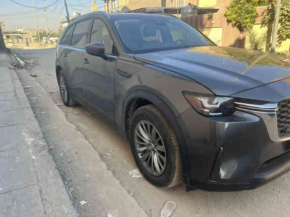 السلام عليكم 
اقره المنشور كلشي مذكور 

مازدا cx90  موديل ٢٤ ماشيه ١٢ الف كيلو   بريفيد بلس  بيها حادث امريكا  جاملغ جهة اليمين وبنيد  مبدلات نفس اللون   رقم سليمانيه باسمي  

صار بيها حادث بغداد  والصور موجوده بالمنشور   الحادثين بدون دواخل تبدل بيها بابين وجاملغ امامي جهة اليسار  نفس اللون الجاملغ الخلفي  صبغ فقط السياره بدون دواخل نهائياً شاصي لغود كله بلادي  ايرباك ستيرن فقط   محرك ٦ سلندر  تيربو ملد هايبرد    السعر ٢٤٠ وبيها مجال للشراي   للاتصال ***********
