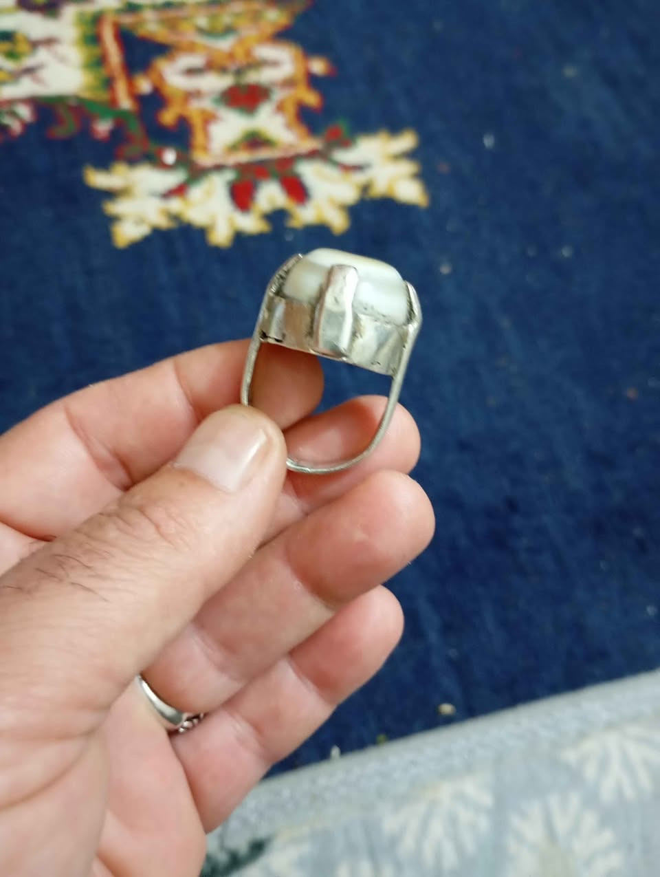 خاتم سليماني صياغه قديمه خاتم عملاق مال قديم الزمان السعر ١٢٥الف اتصال *********** البصرة, العراق
