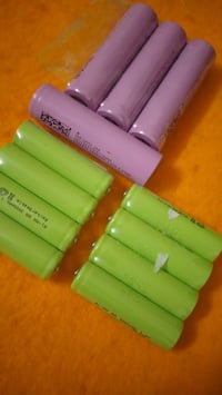 بطاريات ليثيوم • ١٢ قطعة • توصيل متوفر