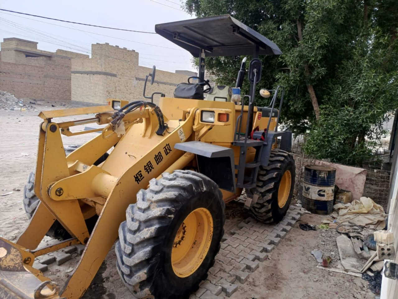 سلام عليكم شفل كوماتسو مديل ٢٠١٨ حجم 100مكينه ٤ سوبر دخول جديد وجاهز لشغل  تخم تاير كهربايات كلهه شغاله مكانه بغداد التاجي اتصال ***********@
