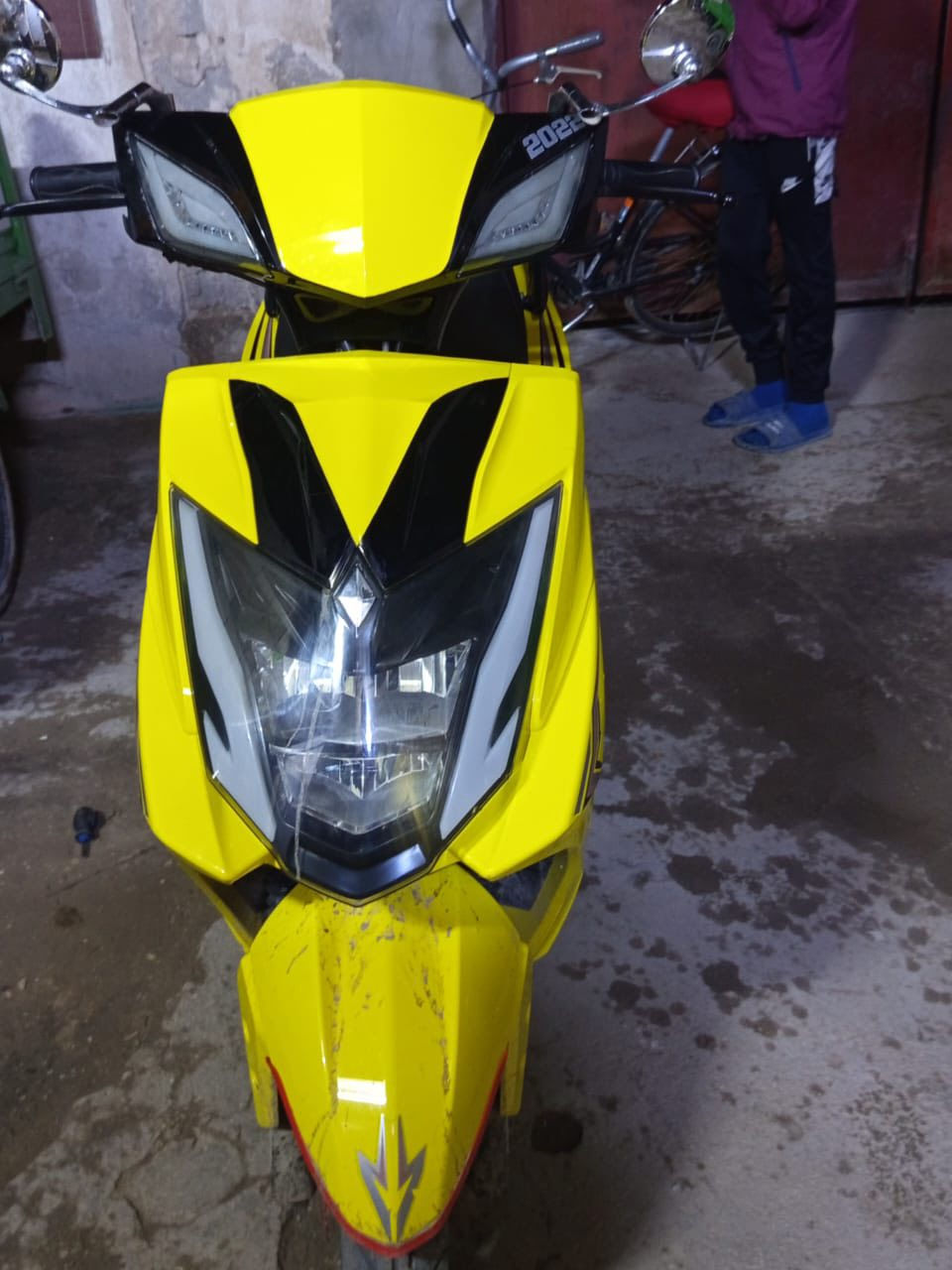 السلام عليكم درجه صيني  درجه بالجيس
قبل كم يوم من طالعه من المعرض. مكان كربلاء 
درجه كلش حلوه سعر 700وبيه مجال
***********رقمً صاحب الدرجه مكلف بالنشر 
الحد يرسل ً.       ❤️
