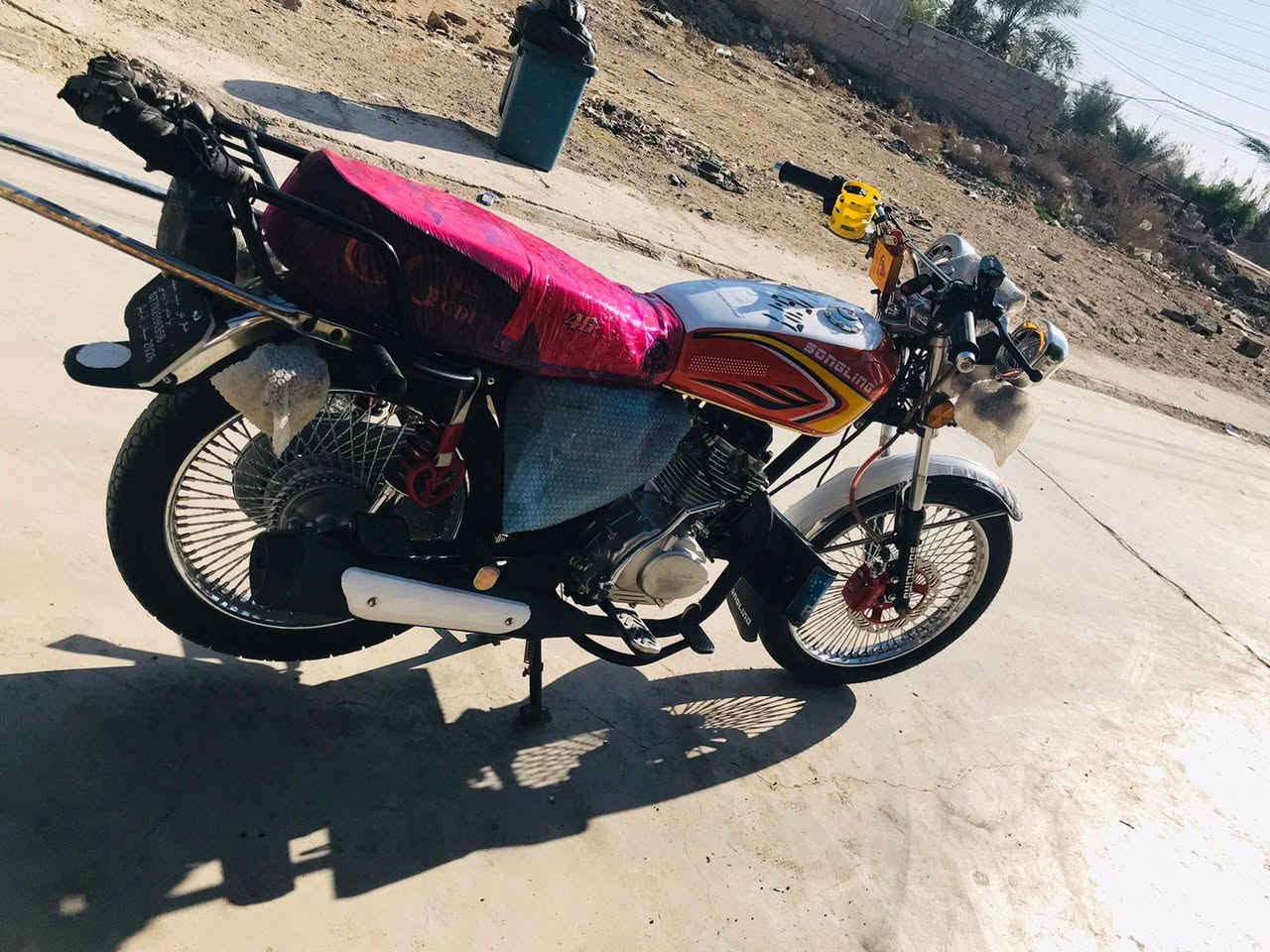 ، السلام عليكم دراجه للبيع موديل 26 دراجه حلوه نشطه اي نقص ما بيها سعرها 750 وبيها مجال اوراق اصولي شرط الترقيم مقفوله من البرغي ***********
