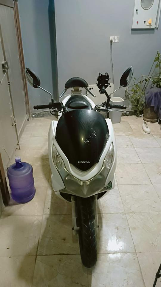 بي سي اكس جيل الاول ماشيه ٨٤ محرك مكفول 150cc 
حساس زحام شغال دراجه حرف A  سويجات ثنين الراجه ياباني jf  مكاني بغداد الدوره السعر 1500 بيهه مجال بسيط حيل حگ الجيه رقمي ***********
